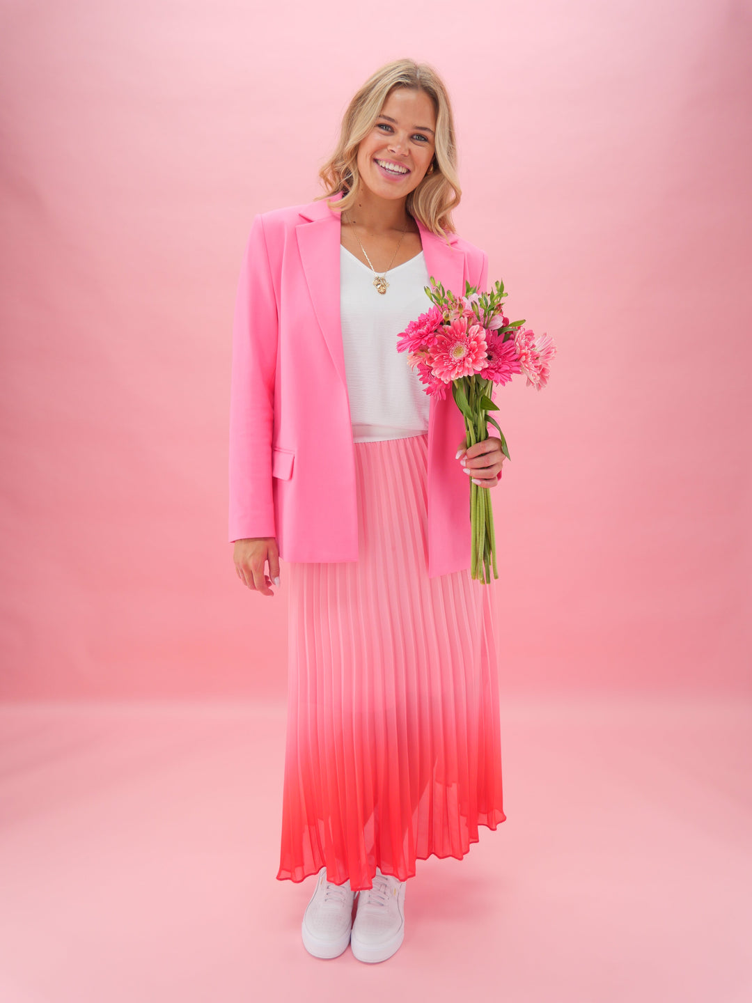 Gloss The Label Dawn Pleat Skirt Pink Ombre