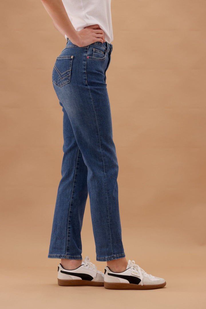Elm Ada Straight Leg Jean Washed Blue
