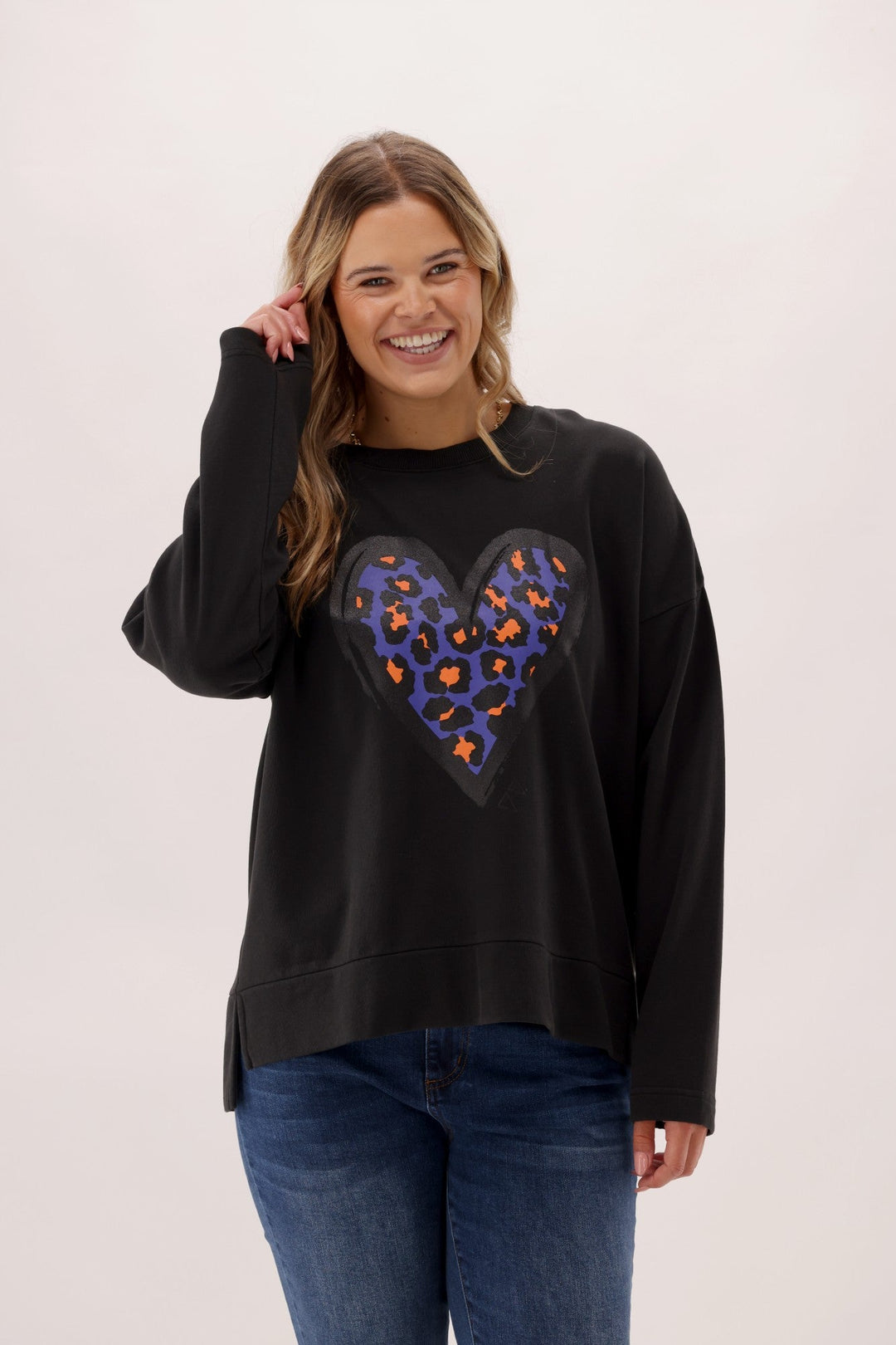 Rebel Club Fierce Leopard Crew Washed Black