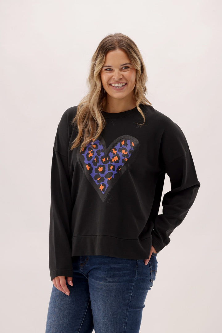 Rebel Club Fierce Leopard Crew Washed Black