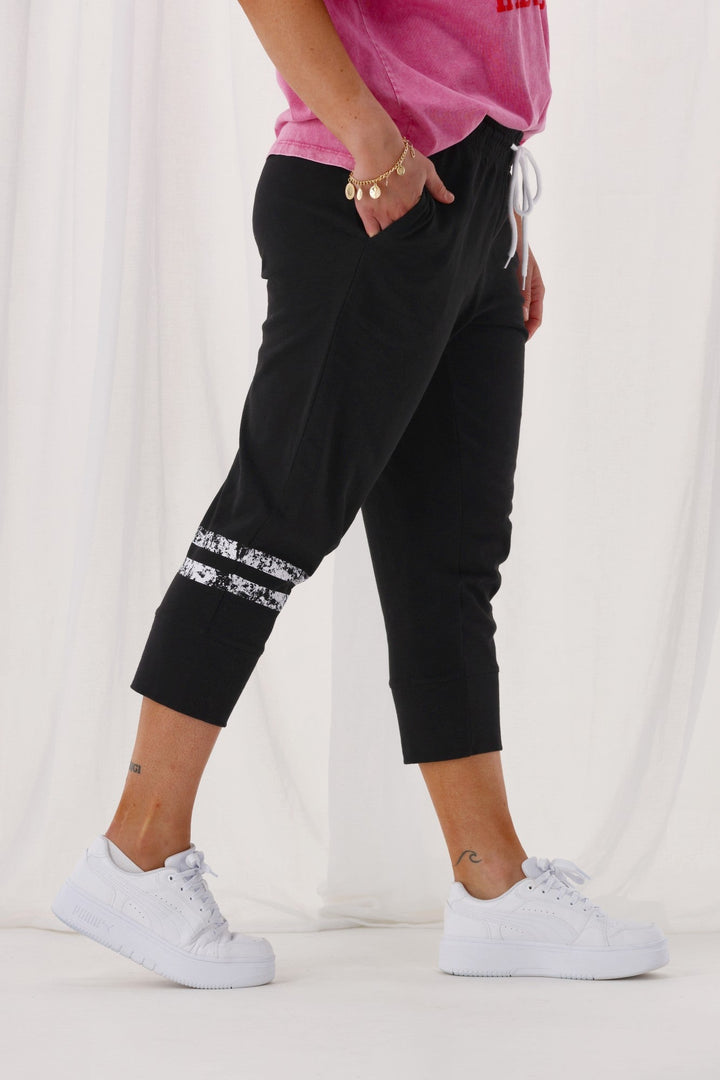Rebel Club Halftime 3/4 Jogger Black White Stripe