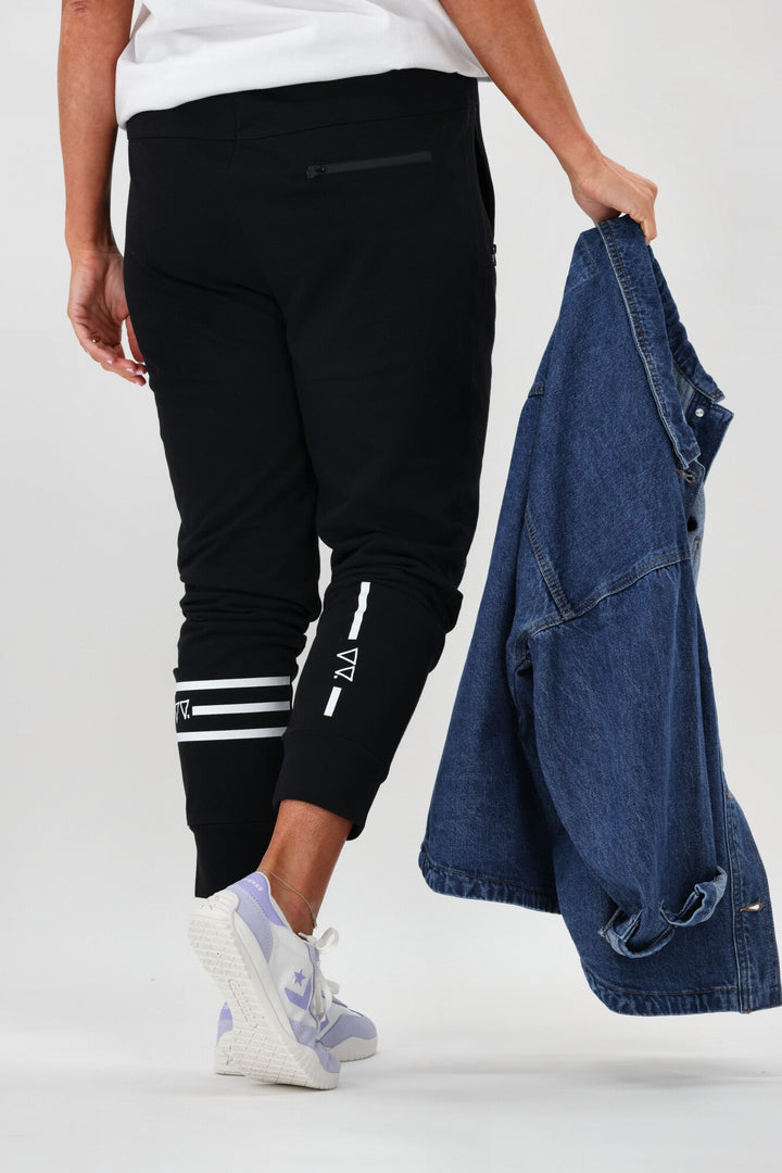Rebel Club Kickback Pant Black White
