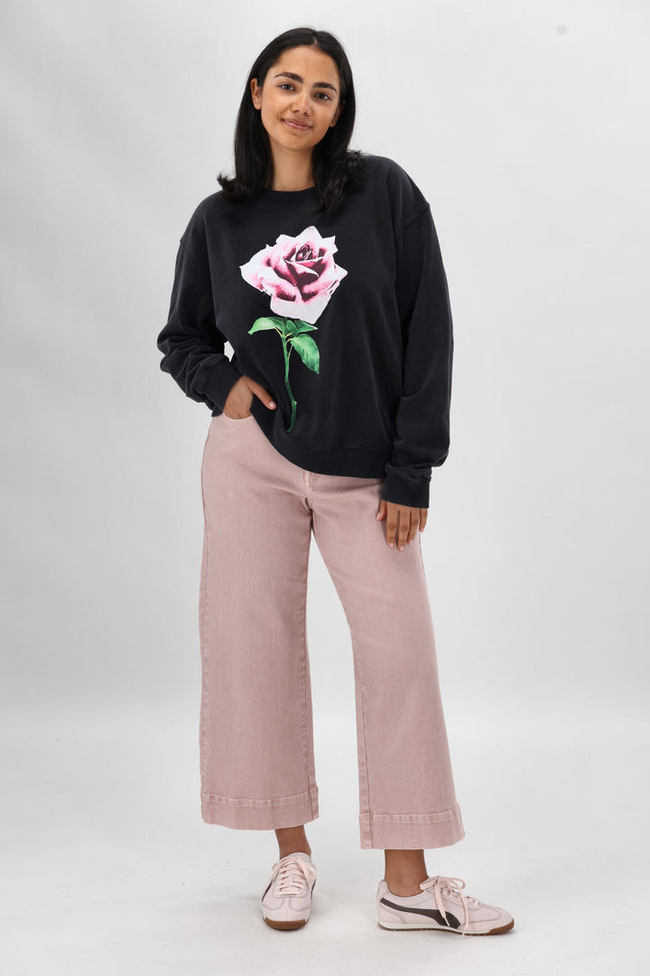 Rebel Club Romance Rose Crew Washed Black
