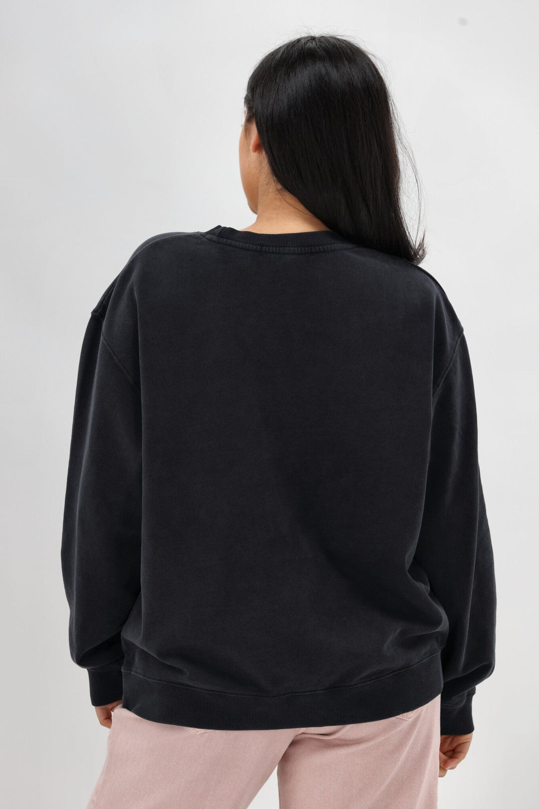 Rebel Club Romance Rose Crew Washed Black