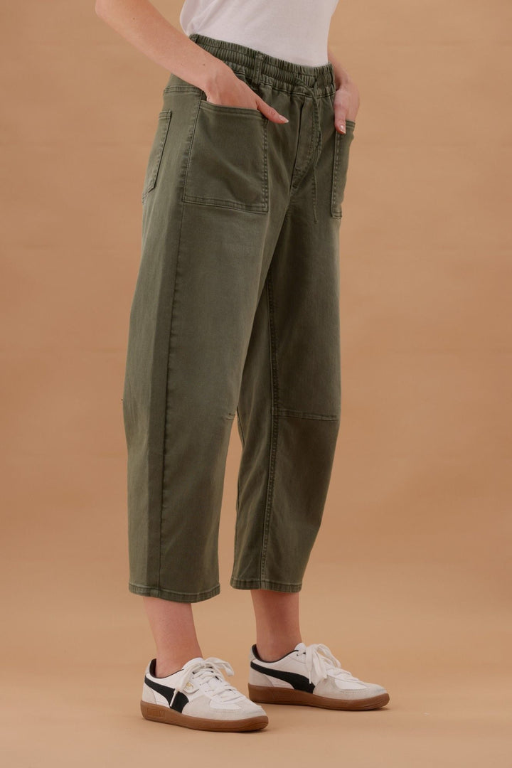 Wakee Barrel Jean Khaki