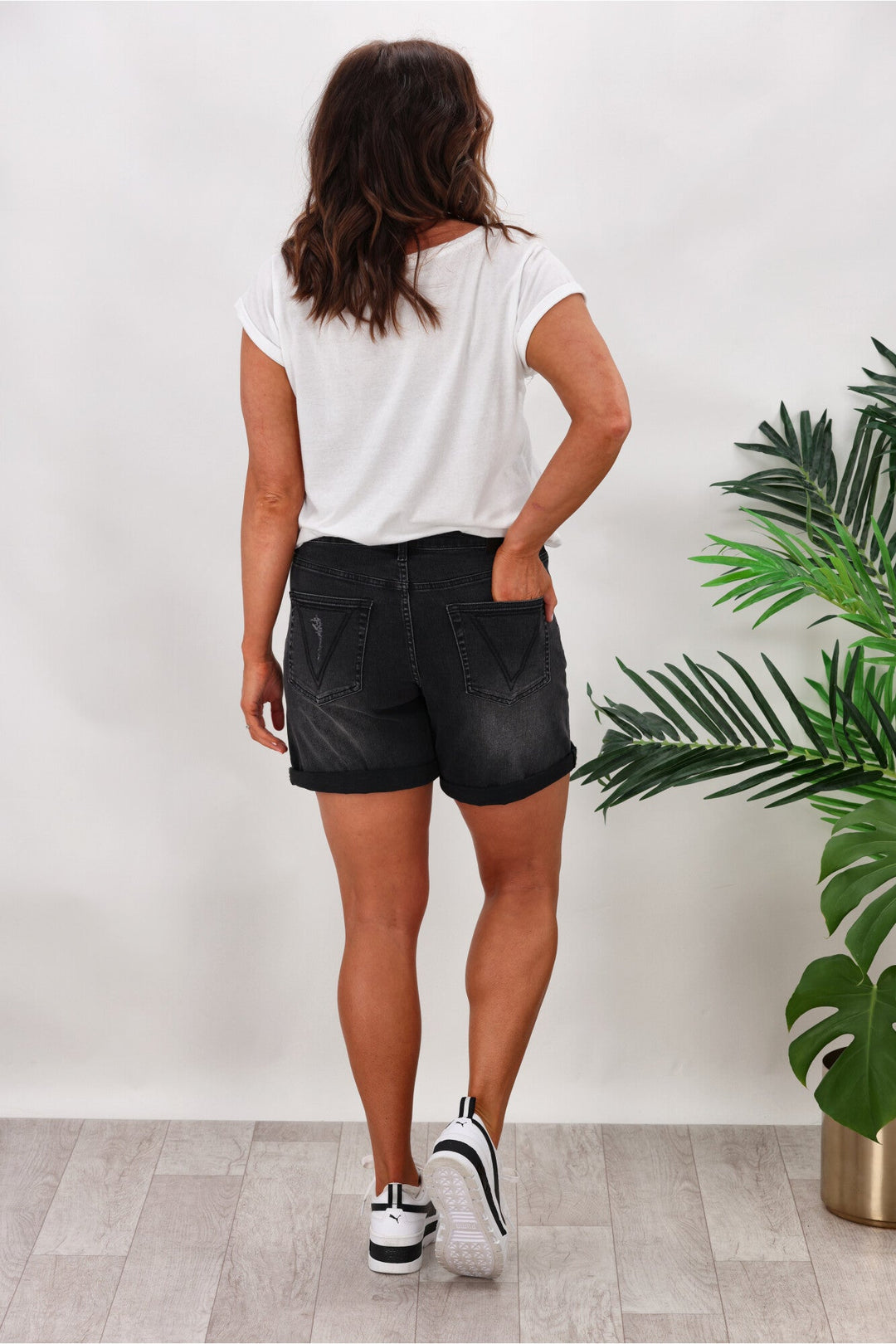 Label Kylo Distressed Denim Short Black