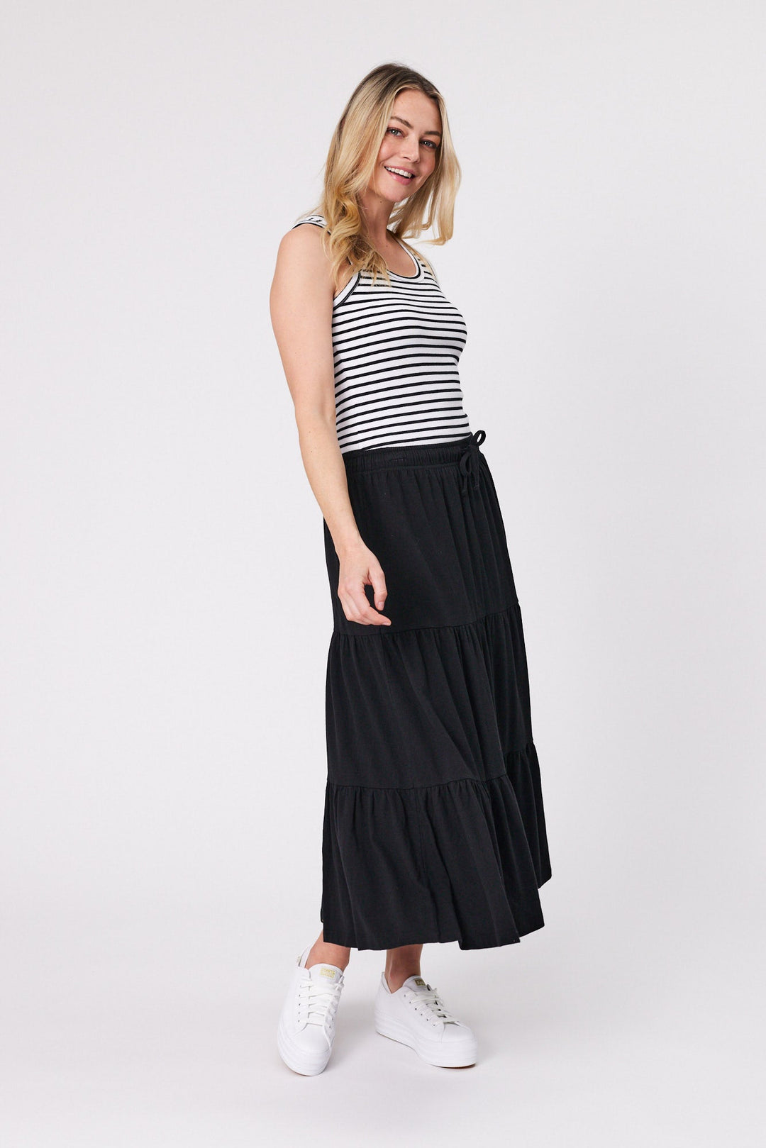Essentials Midi Skirt Black