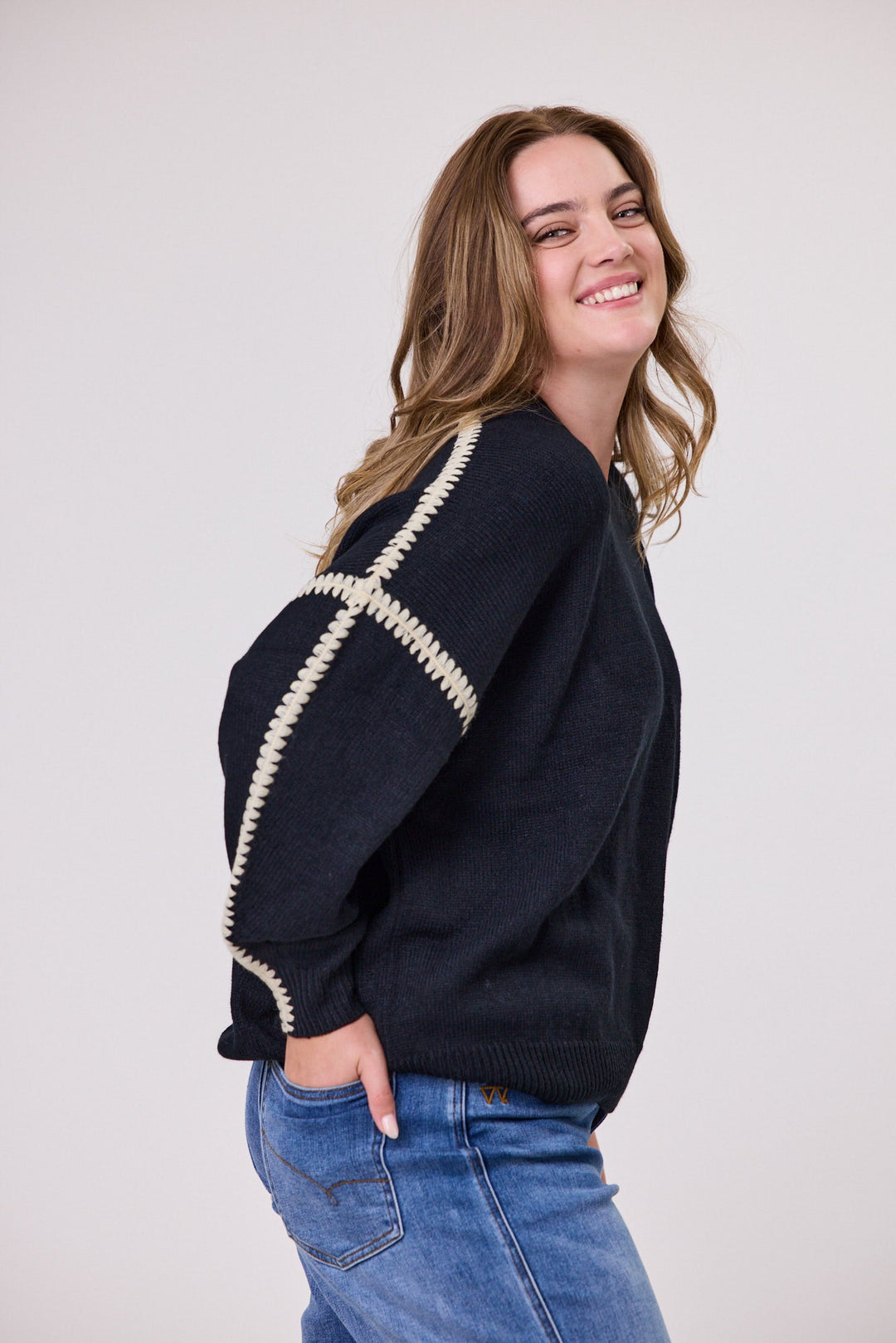Label Blanket Stitch Sweater Black