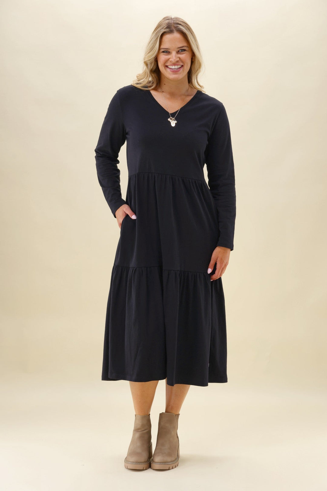 Shine On Essentials Long Sleeve Tiered Dress Black