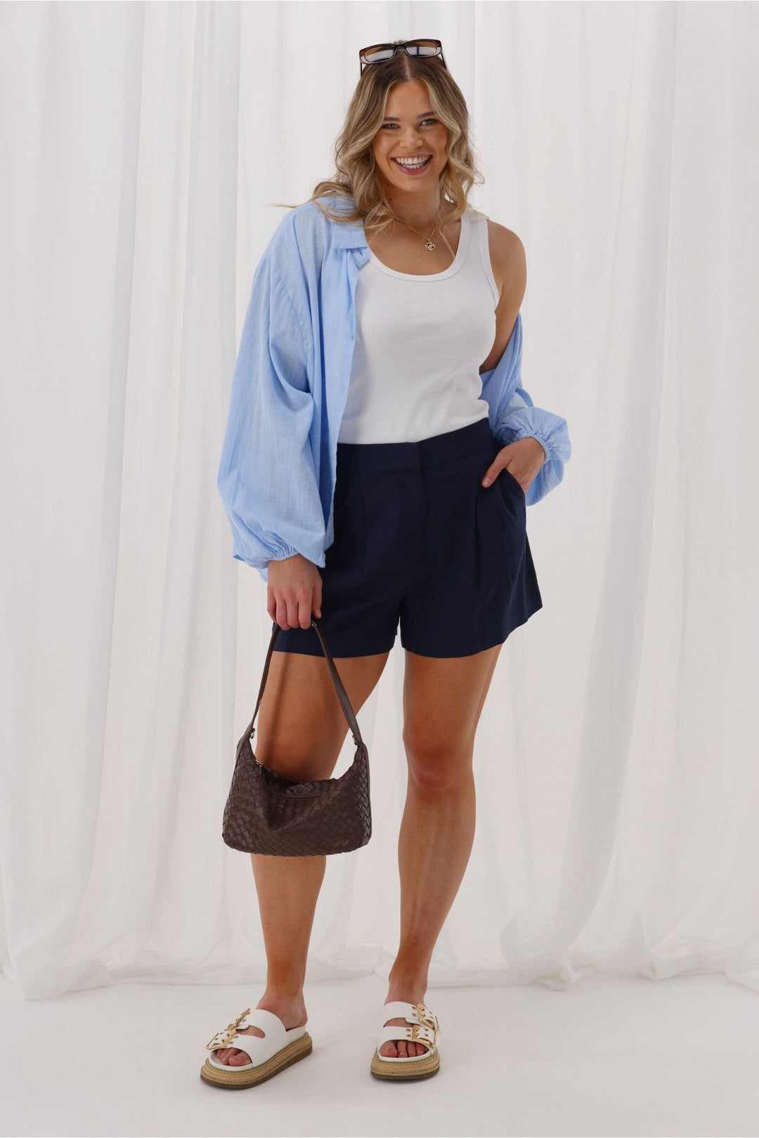 Label Avelina Linen Blend Shorts Midnight