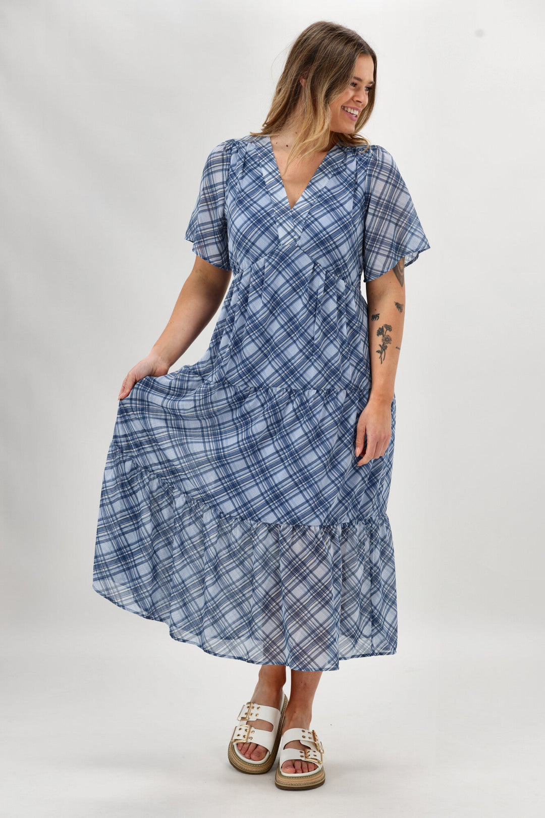 Label Avonley Tiered Chiffon Dress Blue Check