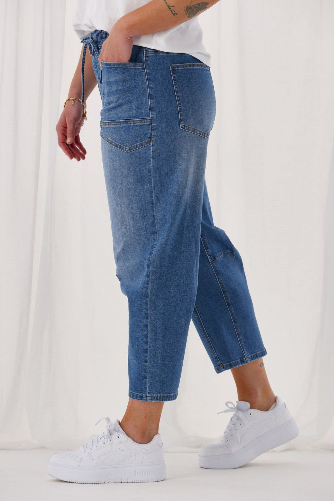 Label Brooke Barrel Leg Denim Jogger
