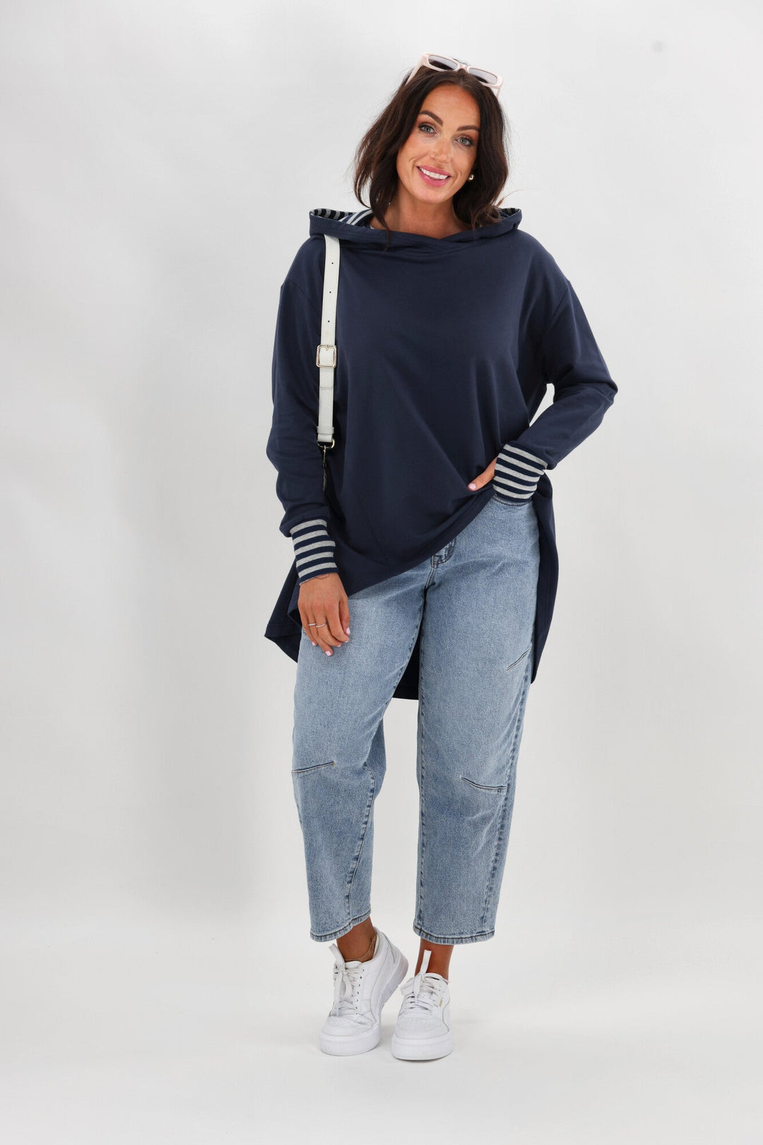 Label Discovery Hoodie Midnight with Stripe Contrast