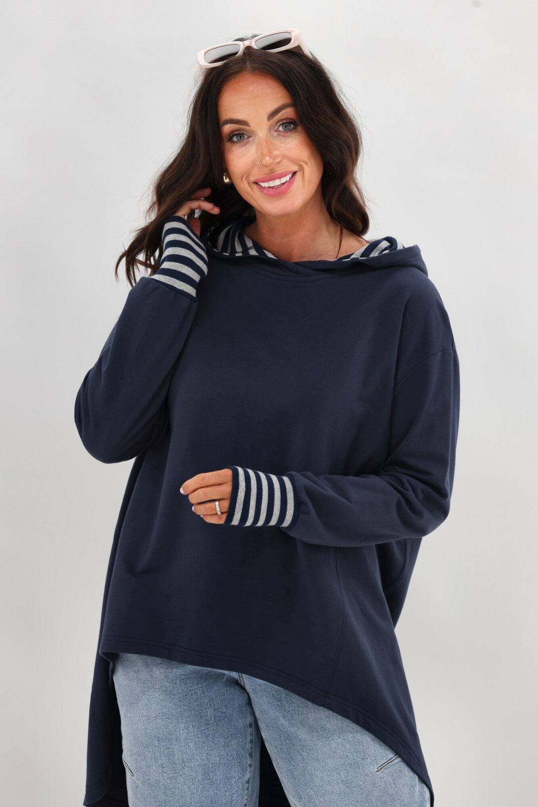 Label Discovery Hoodie Midnight with Stripe Contrast