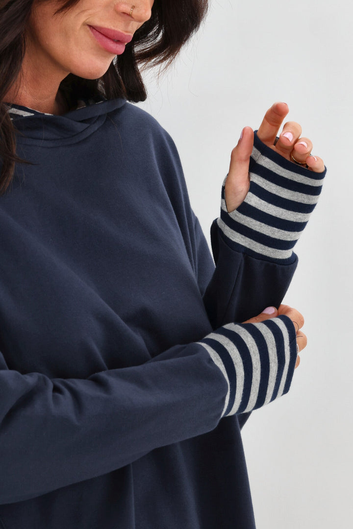 Label Discovery Hoodie Midnight with Stripe Contrast