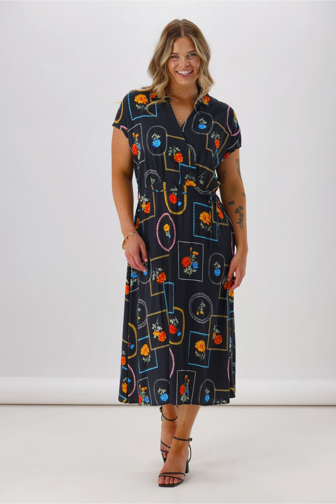 Label Flower Frame Dress Black