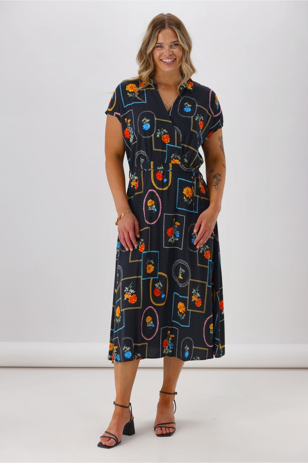 Label Flower Frame Dress Black