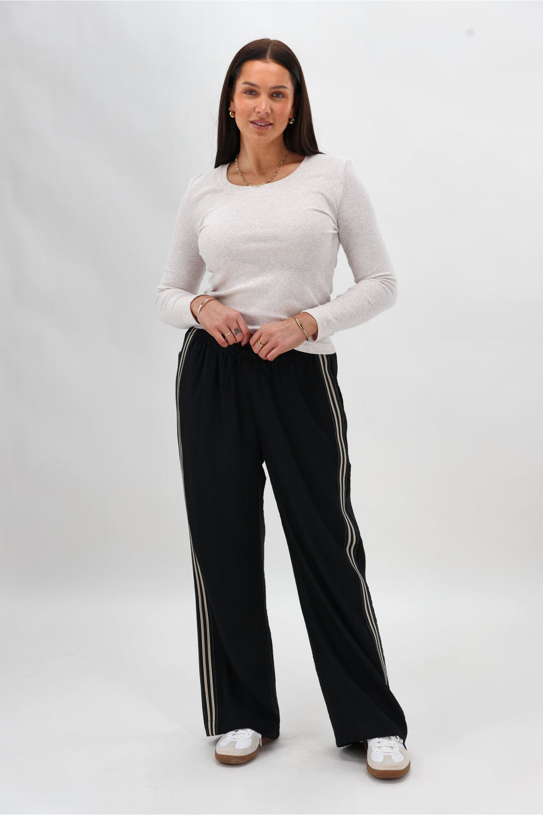 Label Infinity Contrast Stitch Wide Leg Pant Black