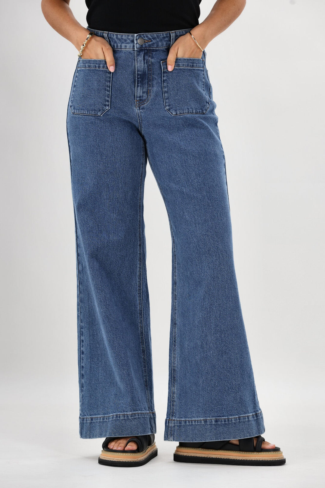 Label Kazniah Patch Pocket Wide Leg Jean Washed Blue
