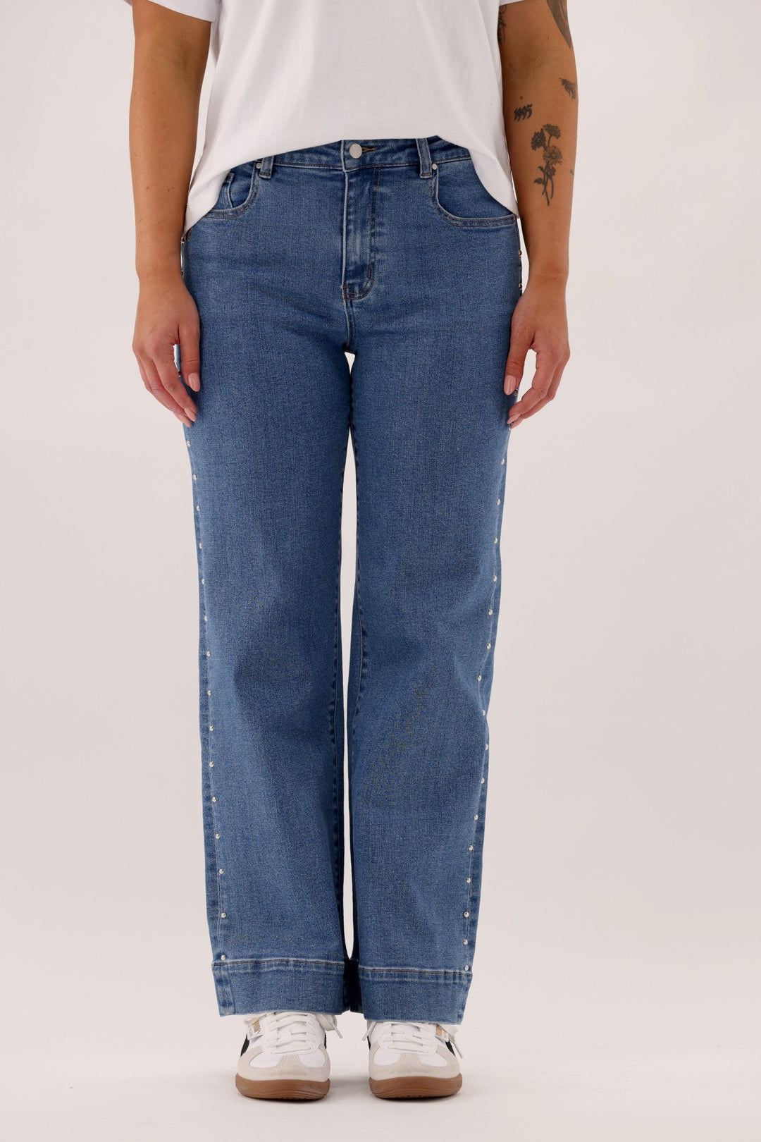Label Keanu Studded Jean Washed Blue