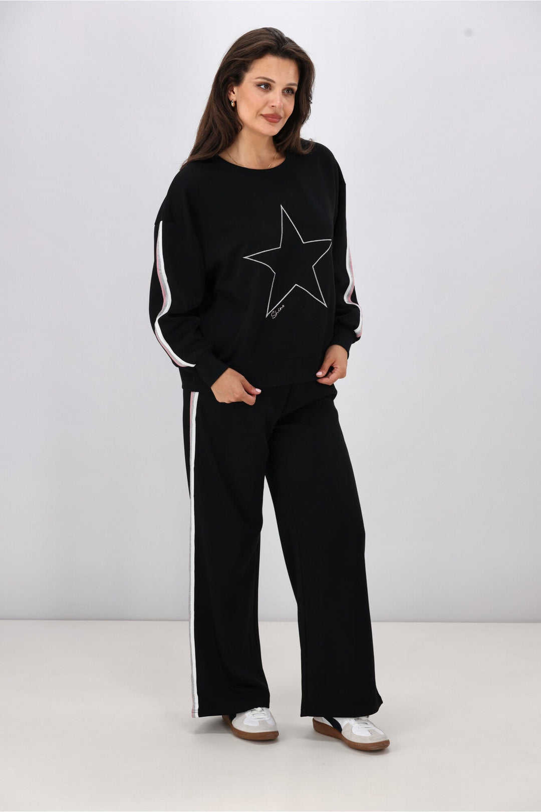 Label Keara Star Crew Black