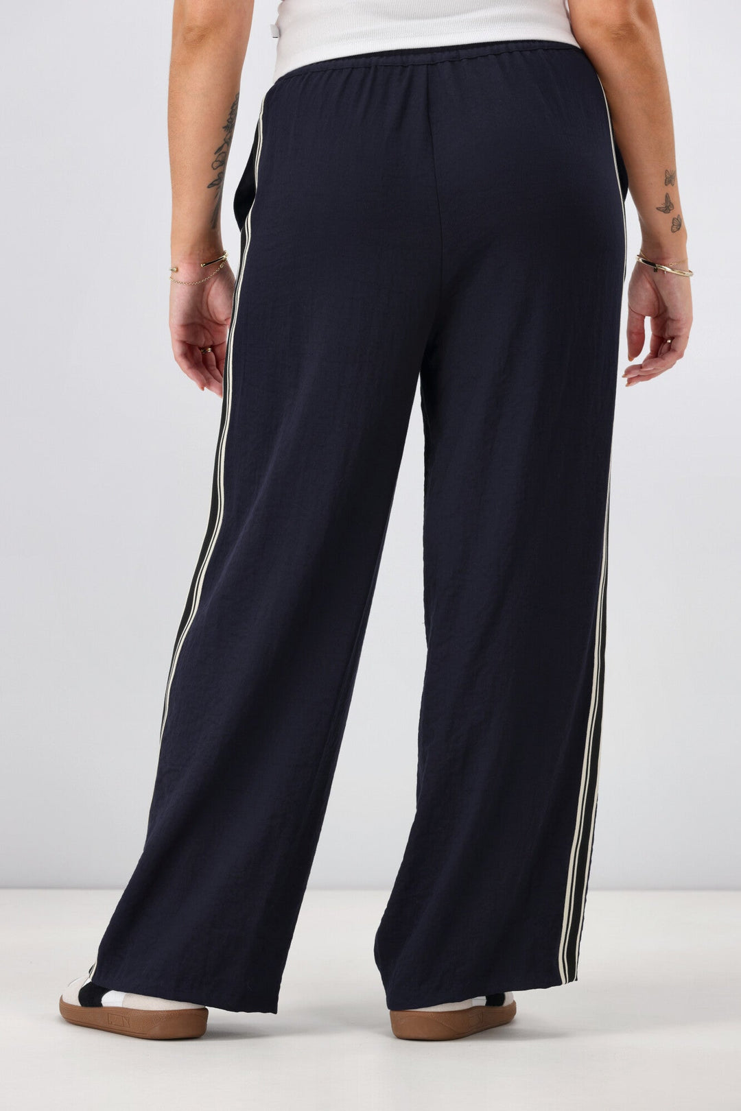 Label Keely Wide Leg Pant with Stripe Tape Midnight
