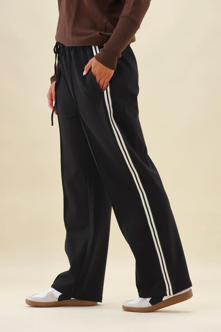 Label Maja Side Stripe Pants Black