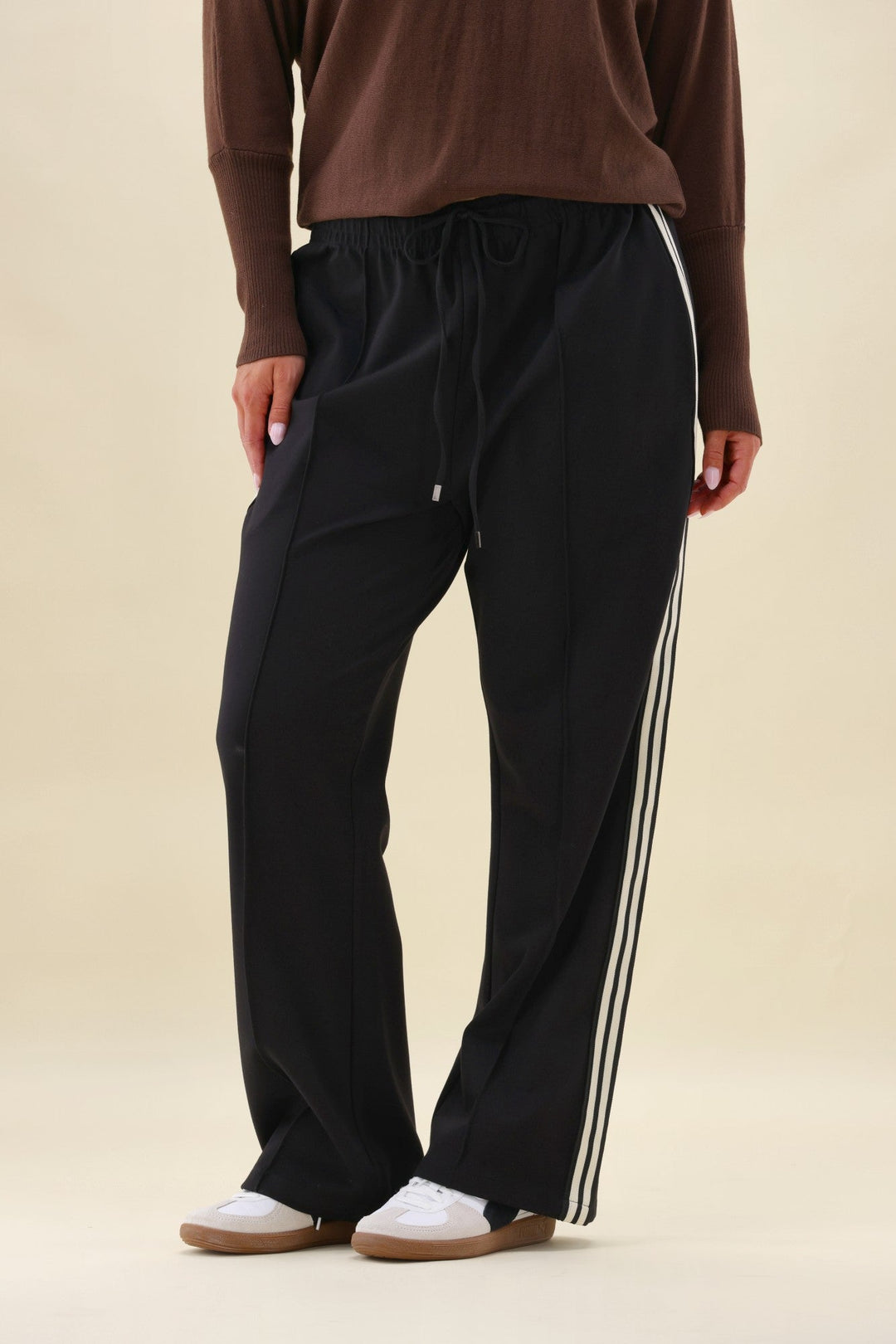 Label Maja Side Stripe Pants Black