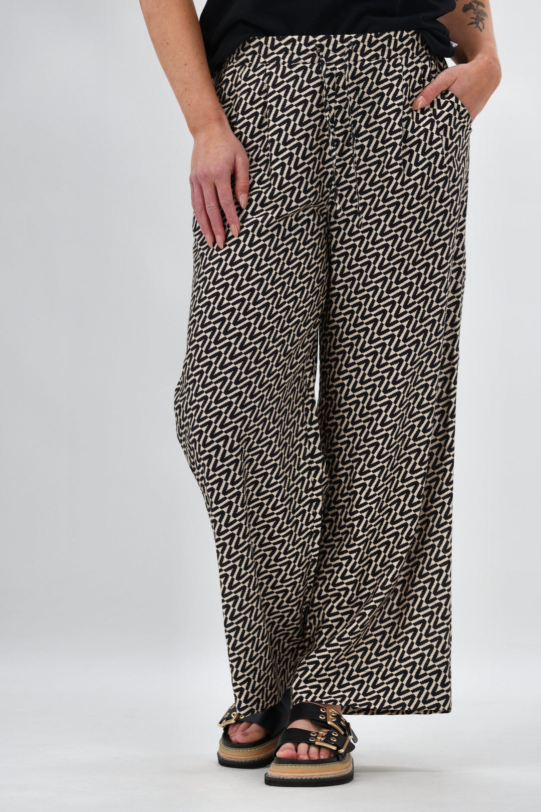 Label Margot Pant Black Natural Geo