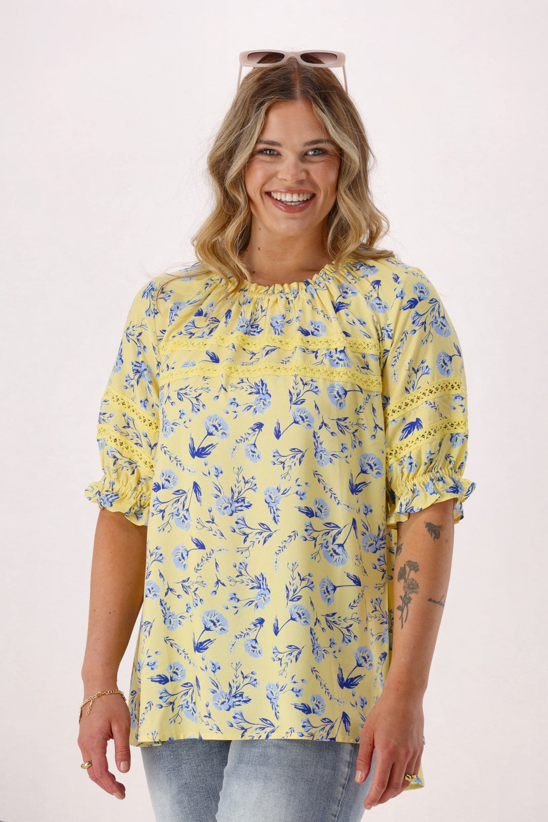 Label Orriella Top Yellow Blue Floral