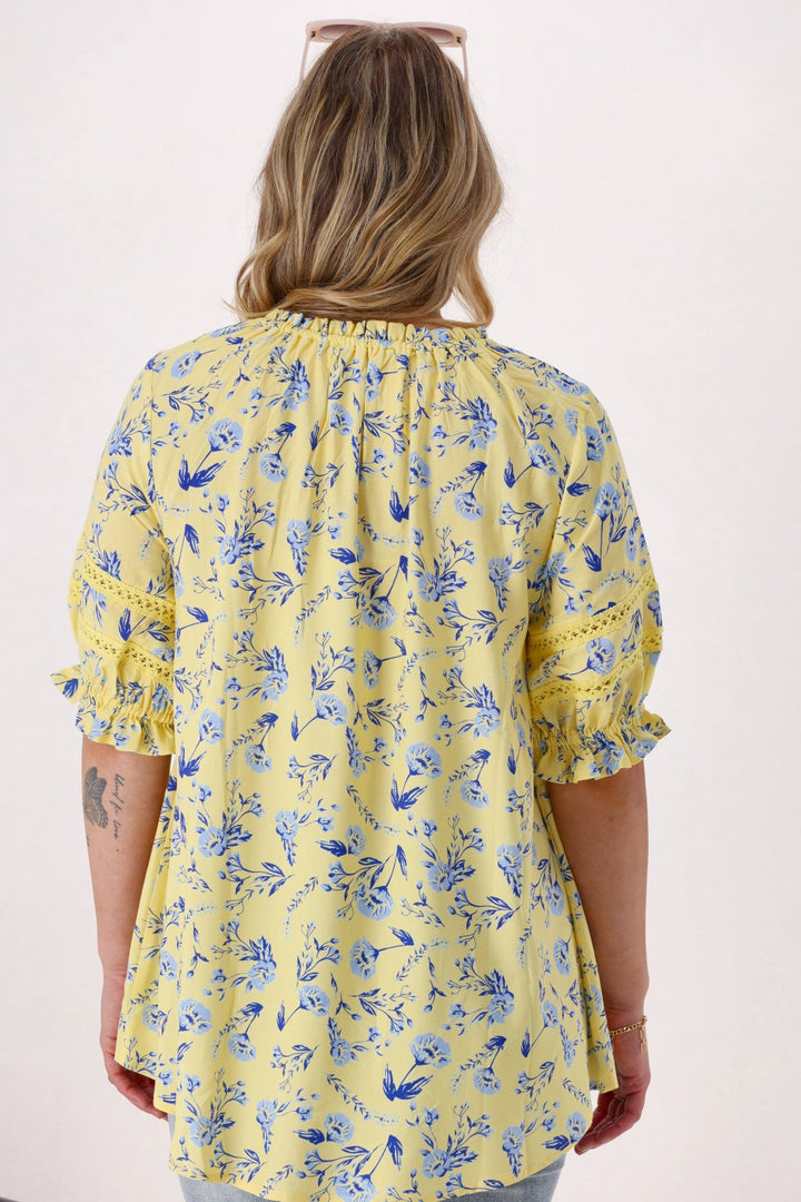 Label Orriella Top Yellow Blue Floral