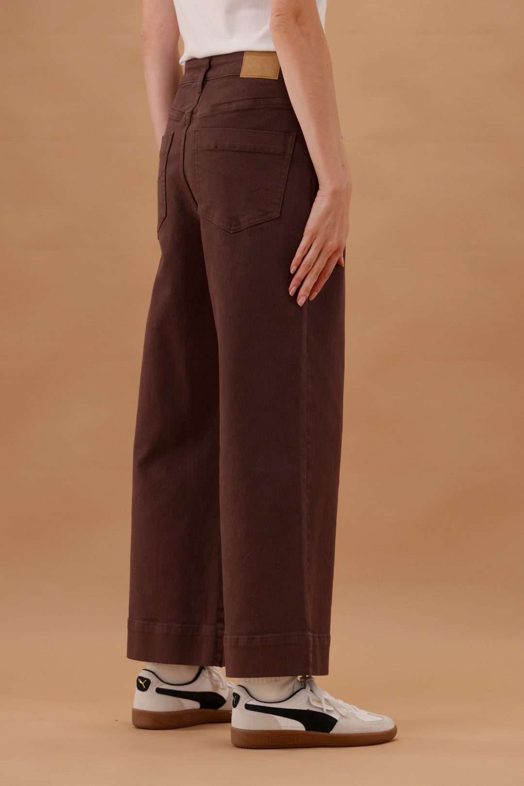 Label Owen Wide Leg Cropped Jeans Cocoa