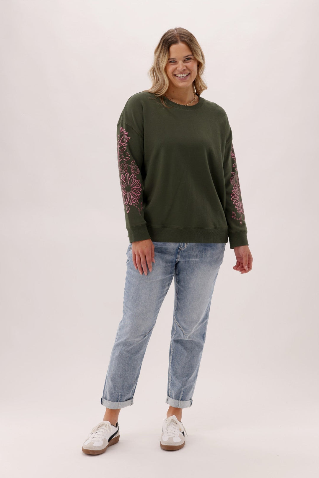Label Phase Floral Print  Crew Olive