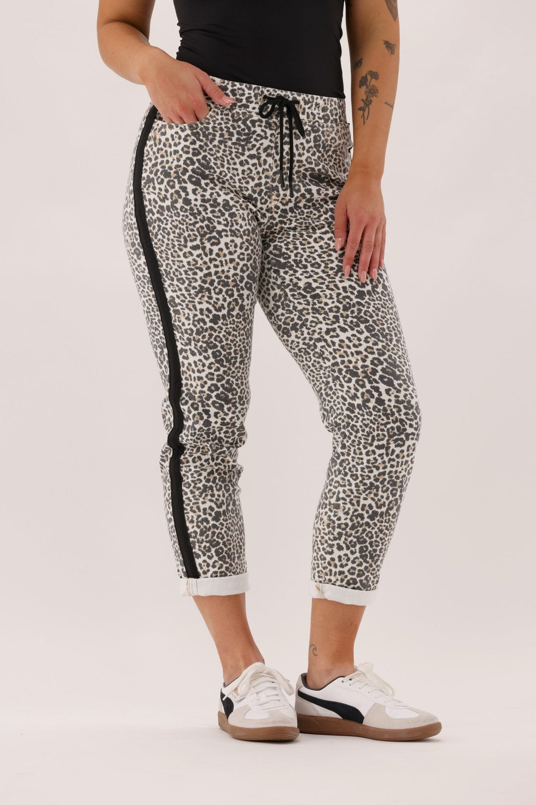 Label Raglan Jogger Animal Print