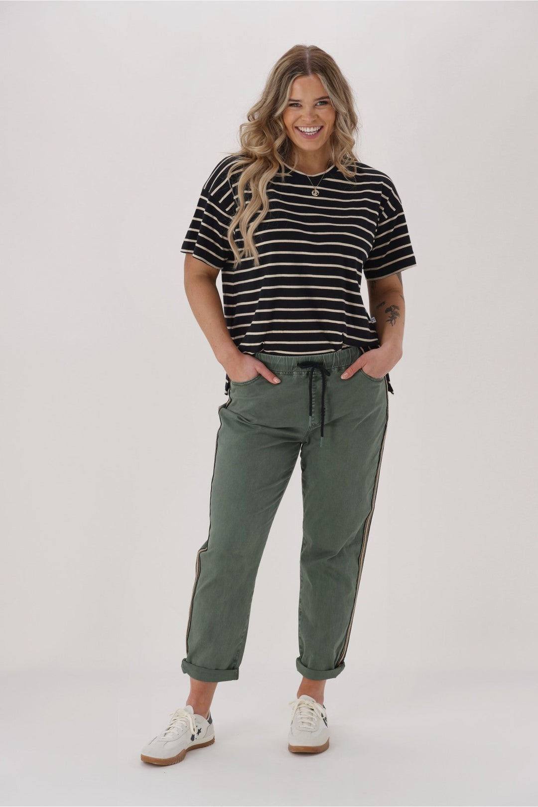 Label Raglan Jogger Khaki