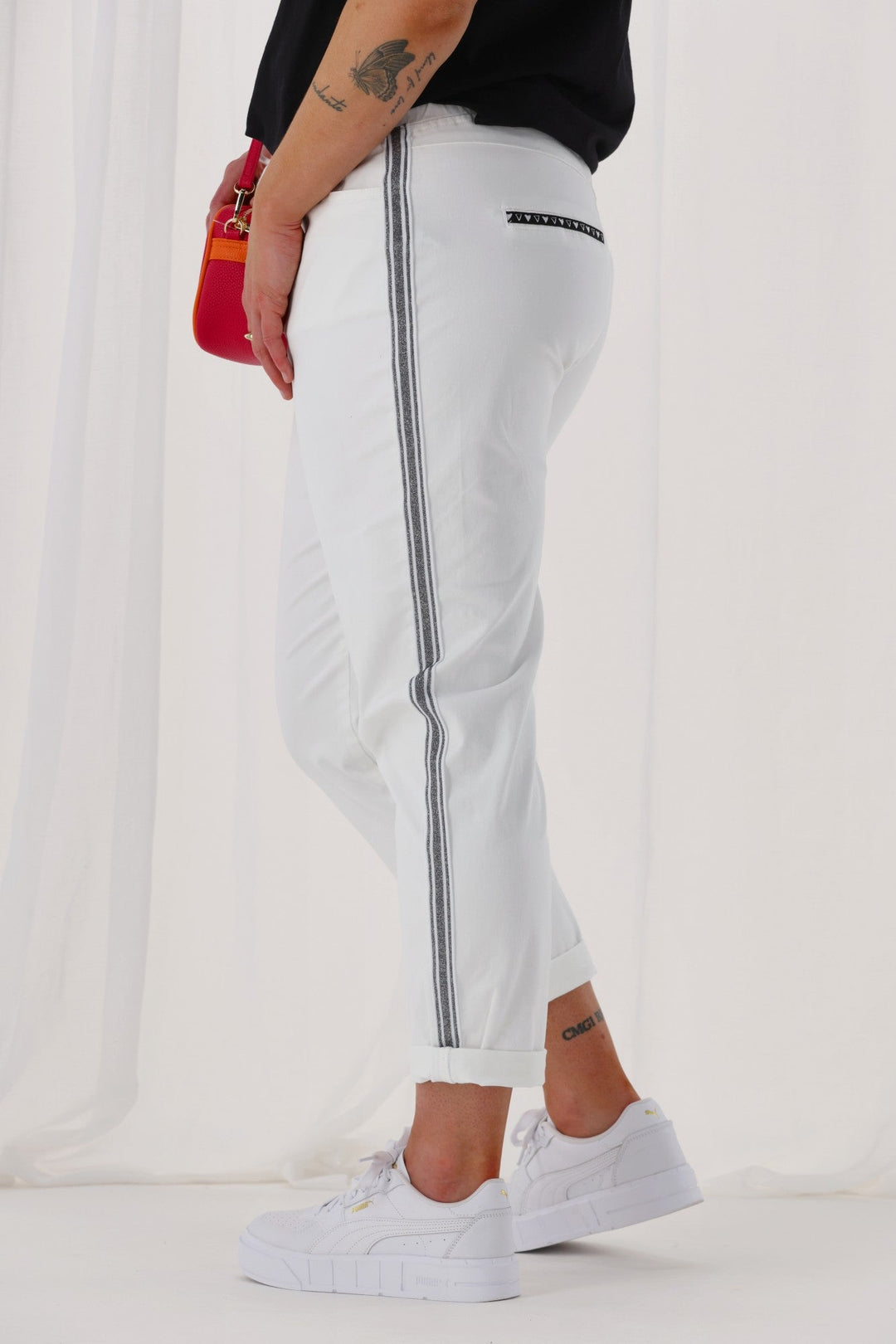 Label Raglan Jogger White