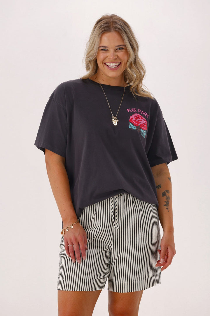 Label Ravi Short Natural Black Stripe