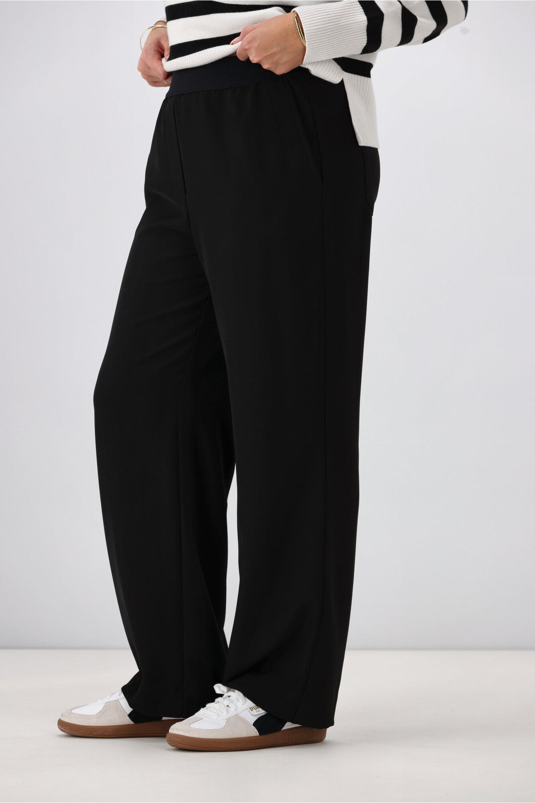 Label Roman Exposed Elastic Waist Wide Leg Pant Black