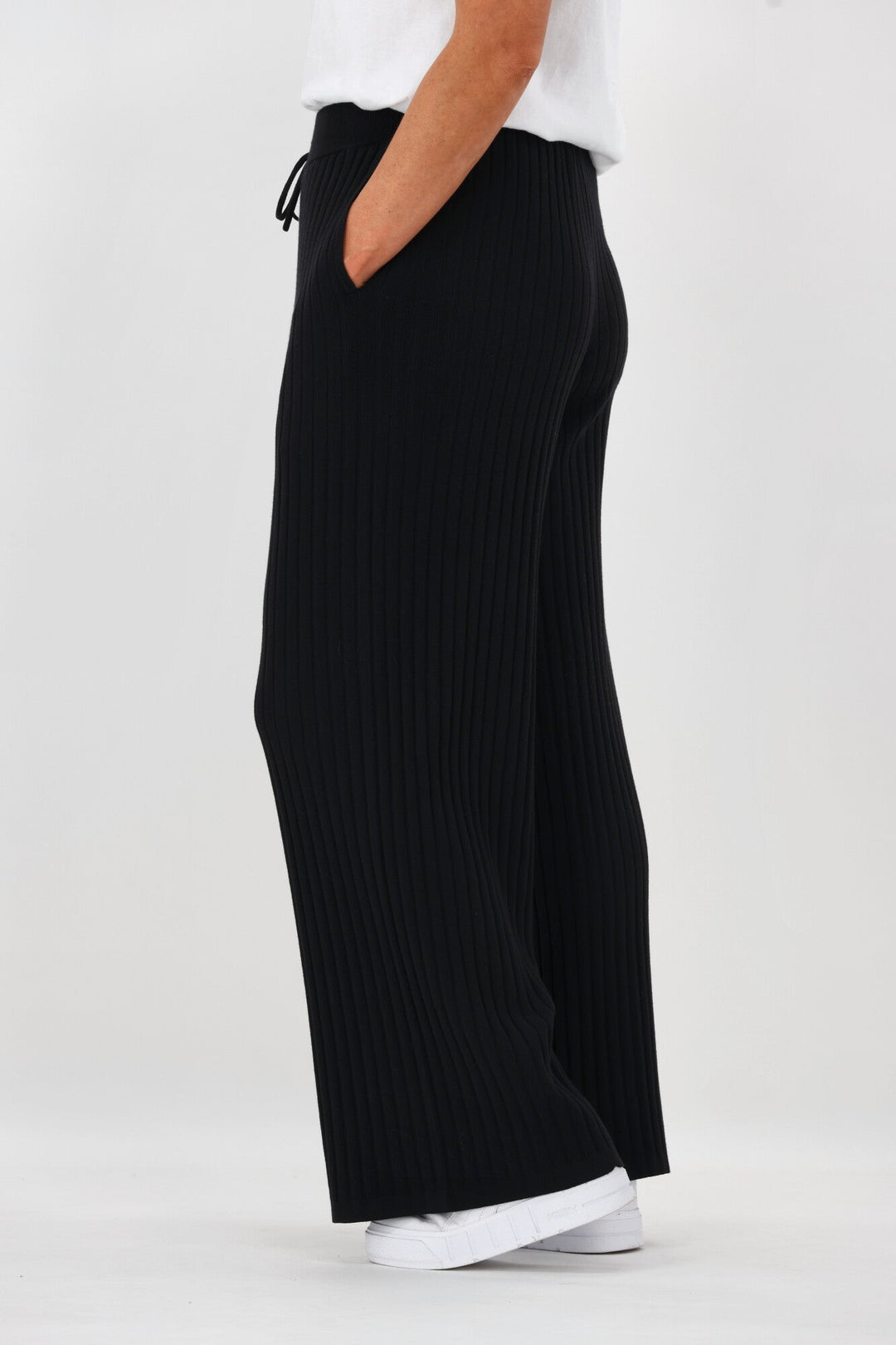 Label Sarcodia Rib Knit Pant Black
