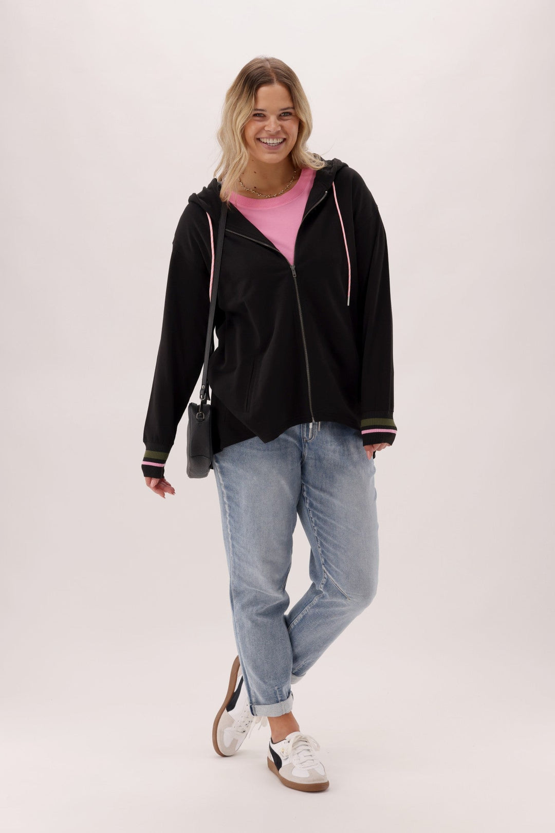 Label Scout Zipped Hoodie Black