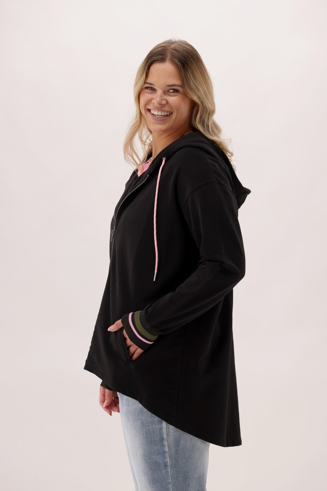 Label Scout Zipped Hoodie Black