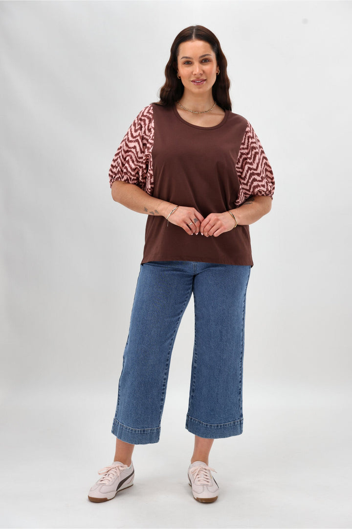 Label Sheyena Woven Sleeve Top Zig Zag Print