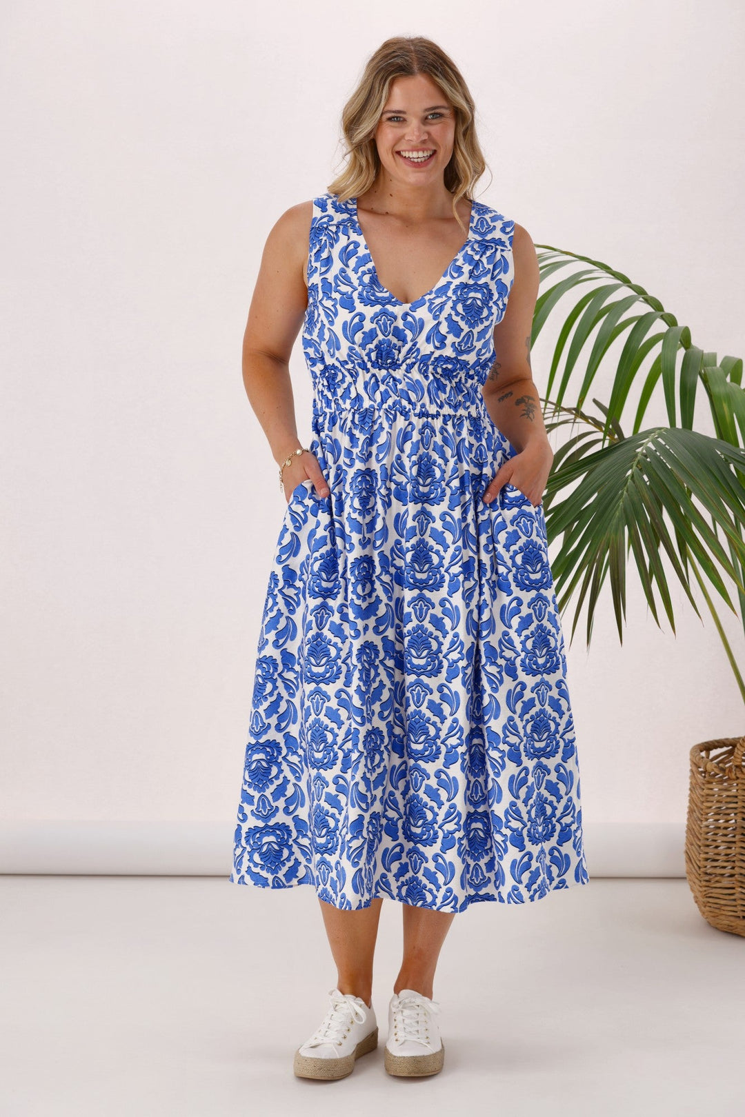 Label Theassaly Dress Print