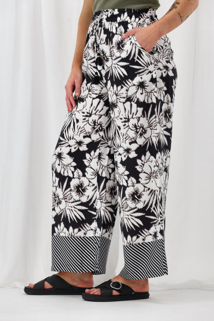 Sunday Boho Jamie Border Print Pant Black White