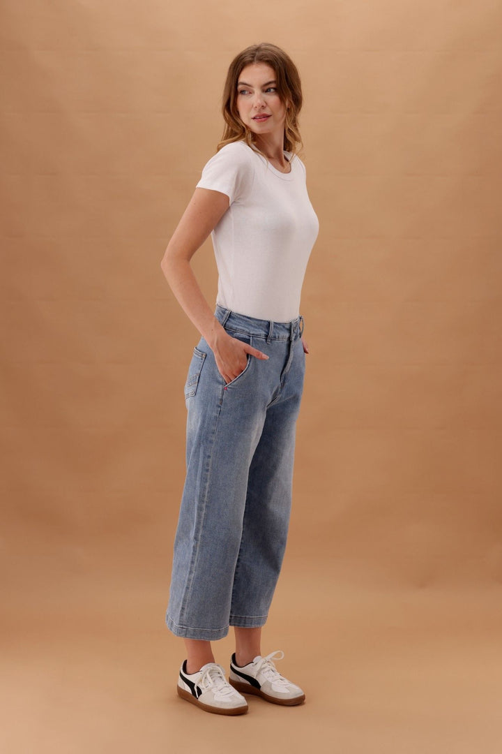 Elm Sidney Cropped Wide Leg Jean Light Blue Wash