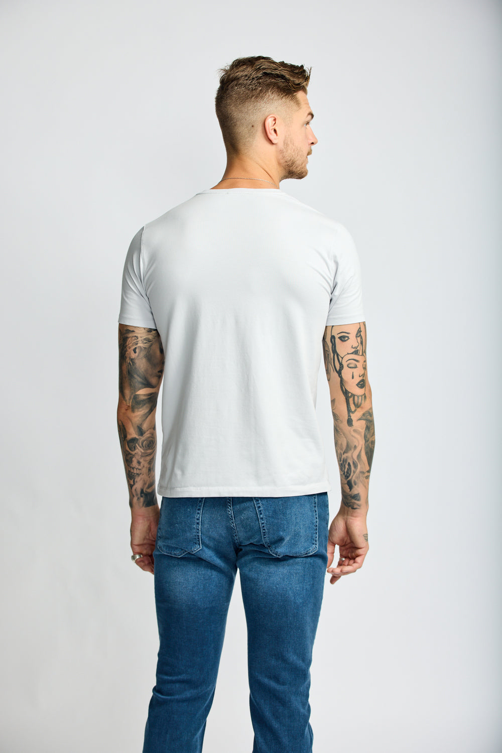 Easy Mondays CORE V Neck Cloud