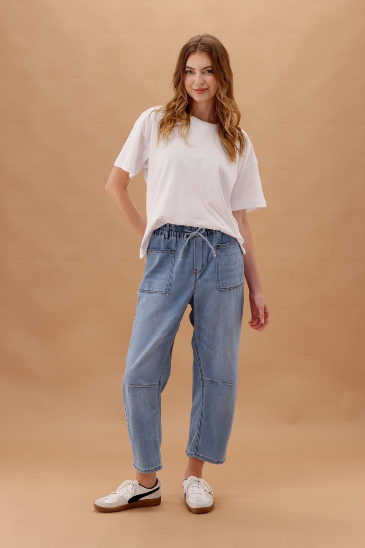 Wakee Barrel Jean Light Blue