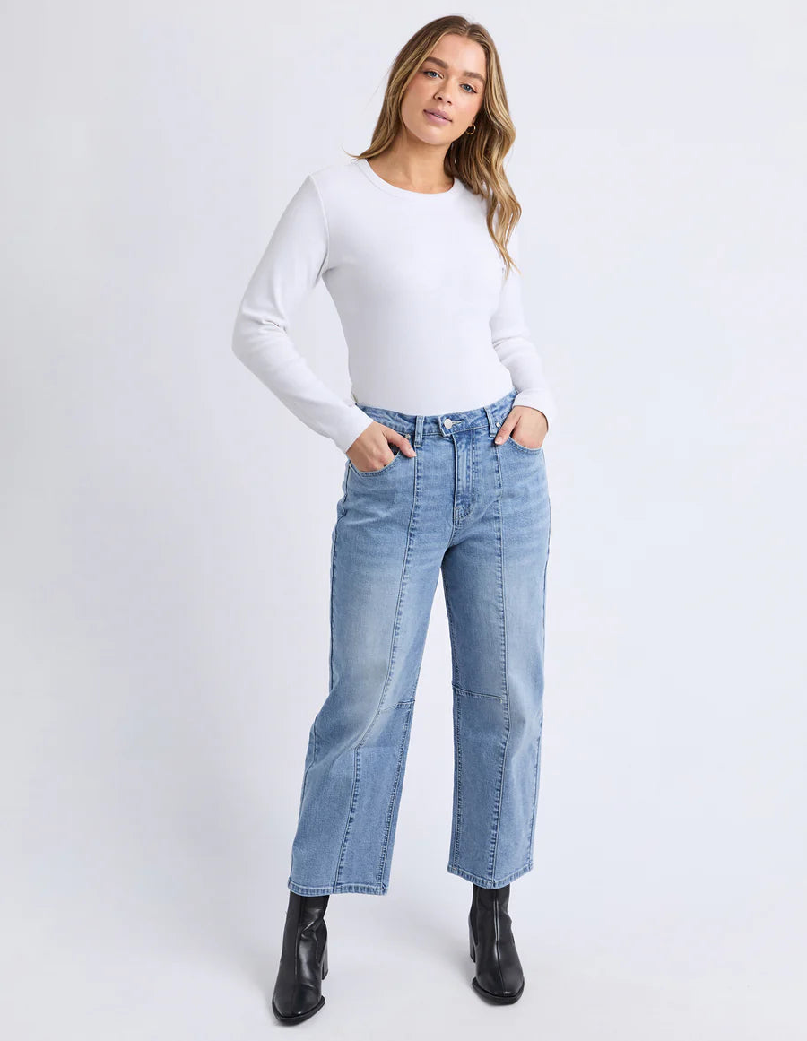 Foxwood Ambrose Barrel Jean Light Blue