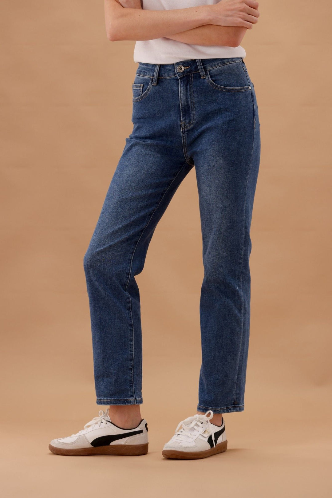 Elm Ada Straight Leg Jean Washed Blue