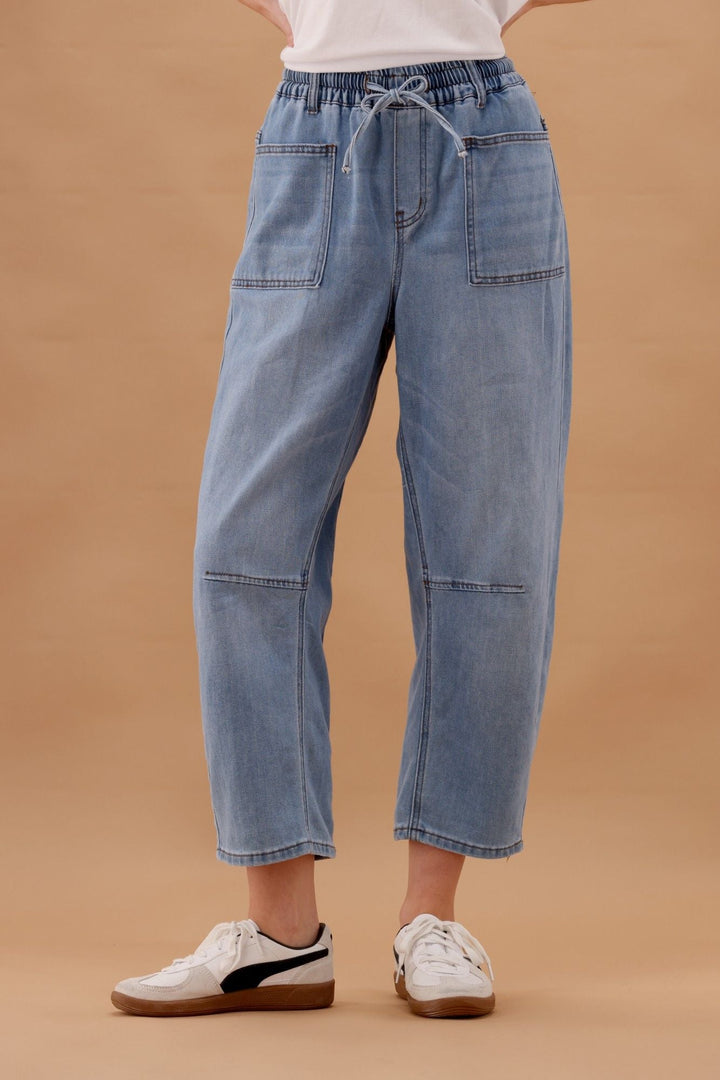 Wakee Barrel Jean Light Blue